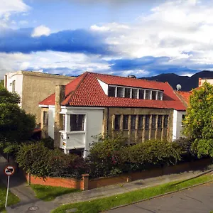 House For Groups - The Project , Bogotá Colombia